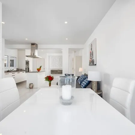Mercedes Penthouse In By Solaga Homes Apartament Malaga
