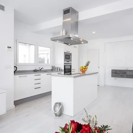 Apartament Mercedes Penthouse In By Solaga Homes *