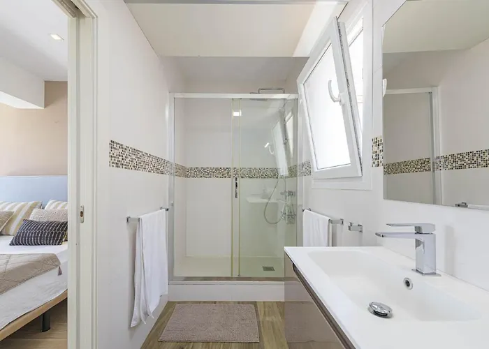 Mercedes Penthouse In By Solaga Homes Màlaga