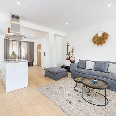 Mercedes Penthouse In By Solaga Homes Lägenhet Málaga