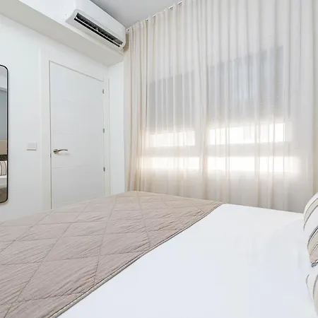 Mercedes Penthouse In By Solaga Homes Lägenhet *
